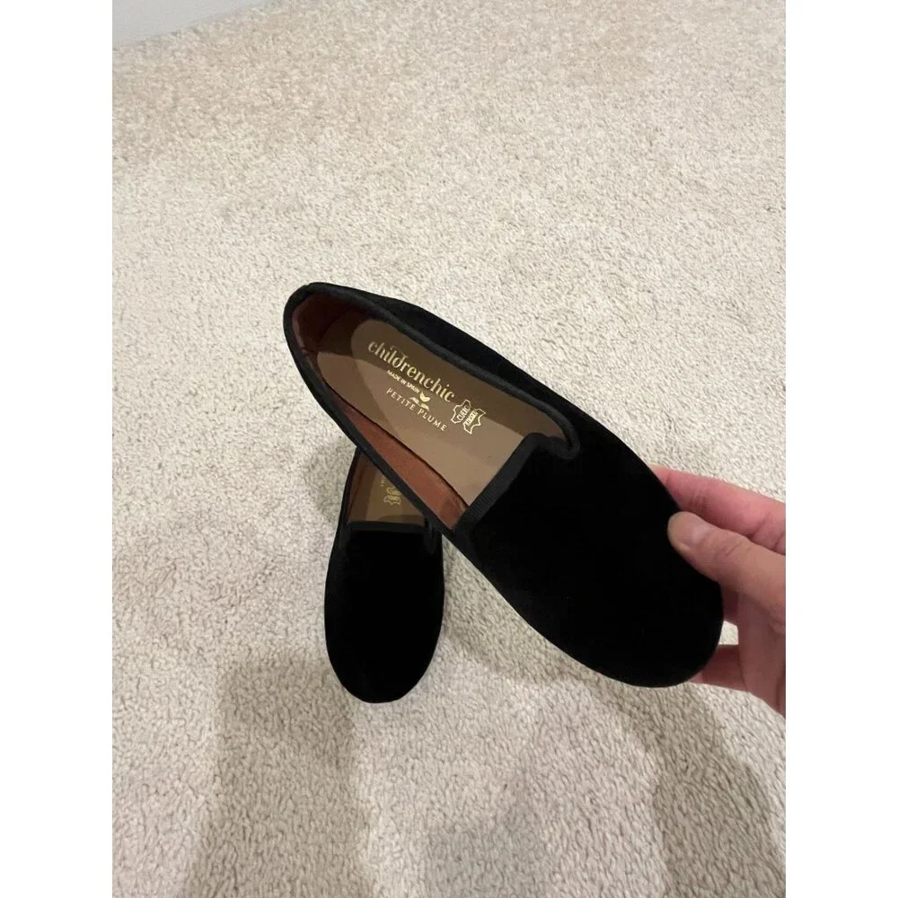 NWOT Petite Plume Kid's Hamptons Loafer Black Velvet 32 US‎ 1